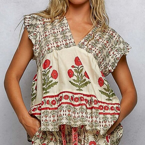 POL Tops - POL V-Neck Floral Pattern Ruffle Sleeve Top S-L